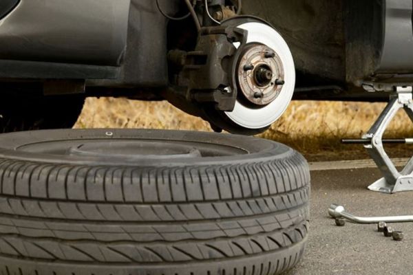 bảo dưỡng lốp ô tô