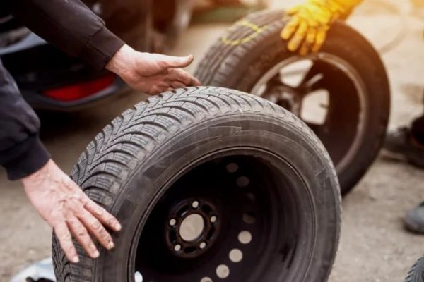 Bảo dưỡng lốp ô tô: câu hỏi thường gặp và lưu ý an toàn ngắn gọn