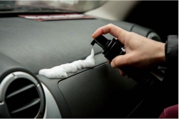 Dung dịch đánh bóng nội thất ô tô: tiêu chí lựa chọn quan trọng