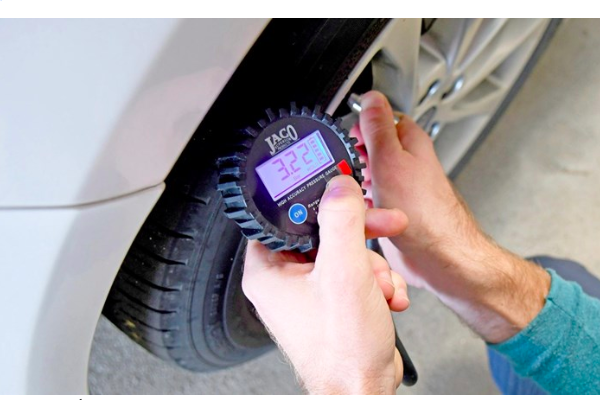 Áp suất lốp ô tô