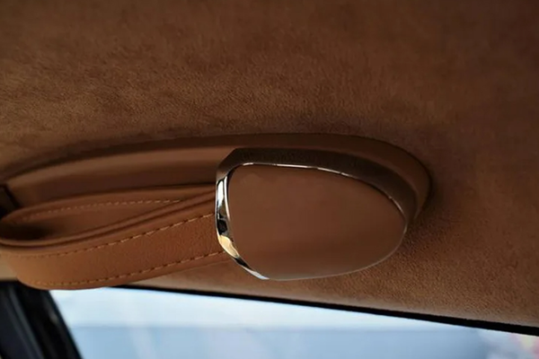 Bọc trần xe ô tô bằng da thật